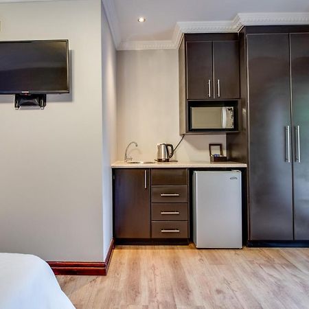 The Nightingale Guesthouse Bloemfontein Ngoại thất bức ảnh