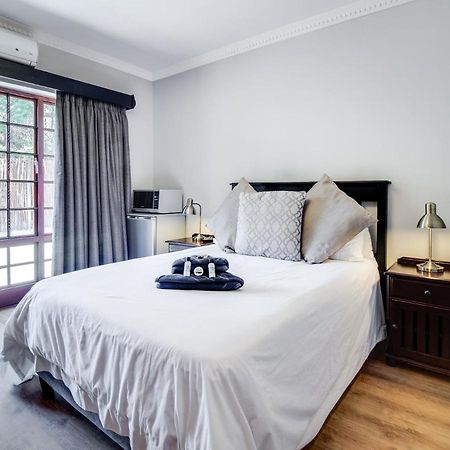 The Nightingale Guesthouse Bloemfontein Ngoại thất bức ảnh