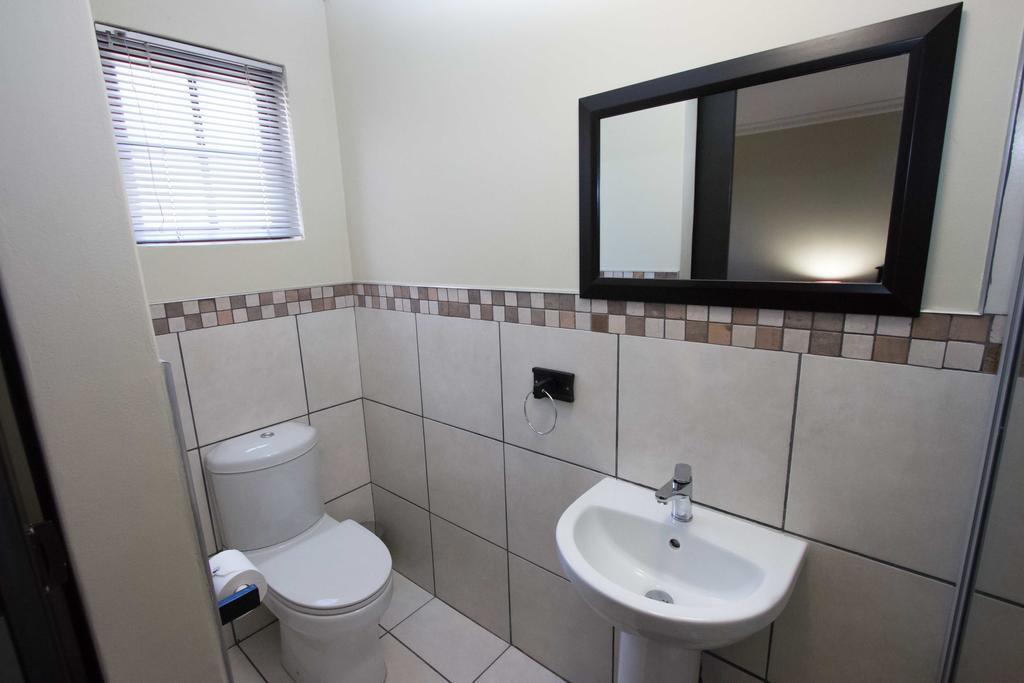 The Nightingale Guesthouse Bloemfontein Phòng bức ảnh