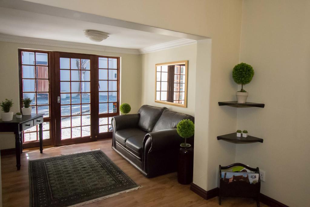 The Nightingale Guesthouse Bloemfontein Ngoại thất bức ảnh