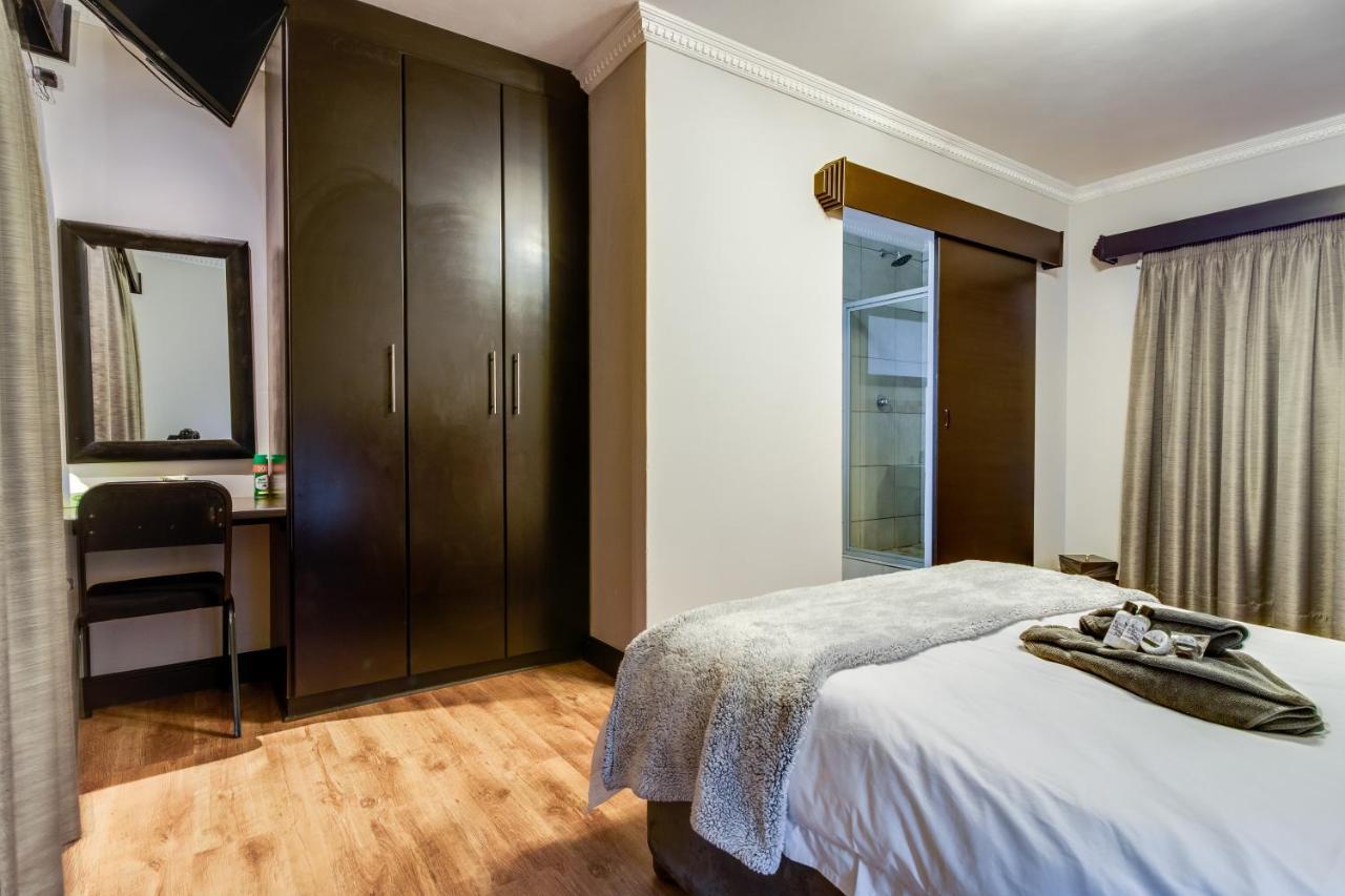The Nightingale Guesthouse Bloemfontein Ngoại thất bức ảnh