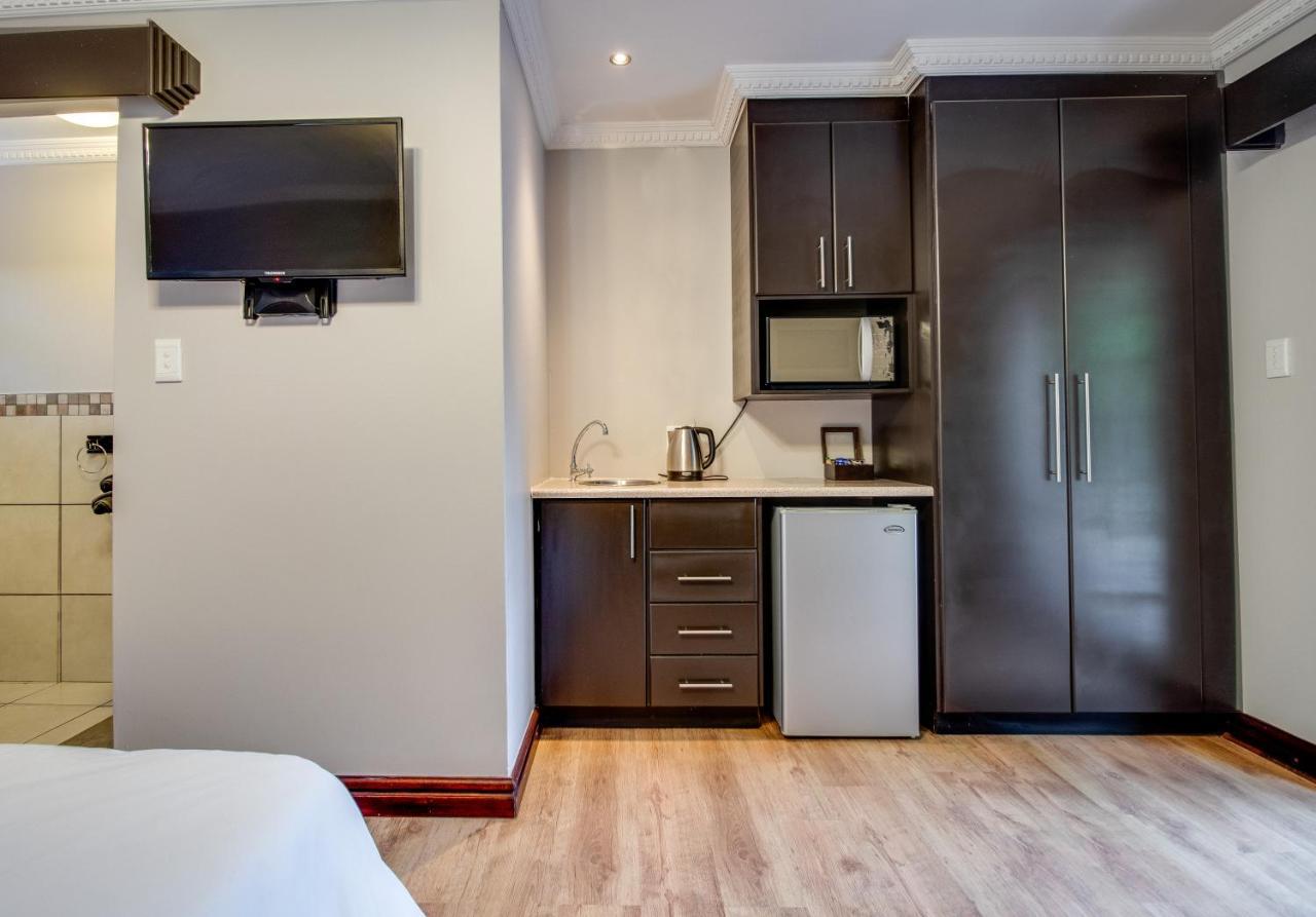 The Nightingale Guesthouse Bloemfontein Ngoại thất bức ảnh