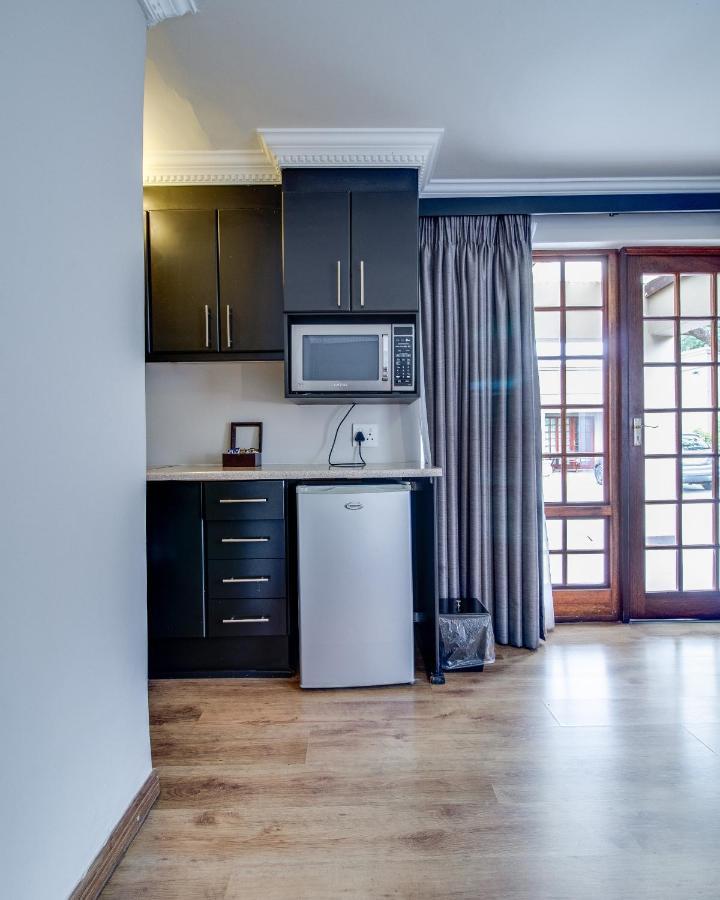 The Nightingale Guesthouse Bloemfontein Ngoại thất bức ảnh